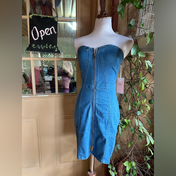Strapless Mini Blue Denim Dress NWT - Picture 4 of 8